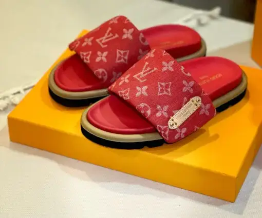 LV Slipper Red