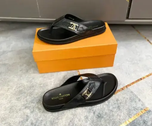 LV Slipper Black