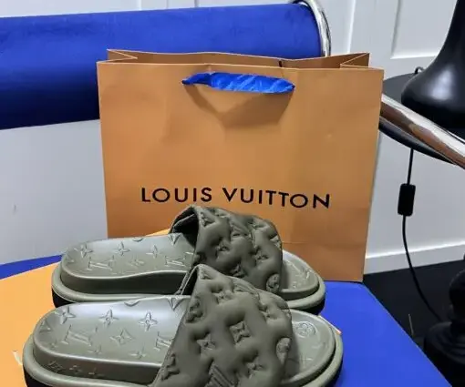 Alternative view of LV Slipper Moss Green