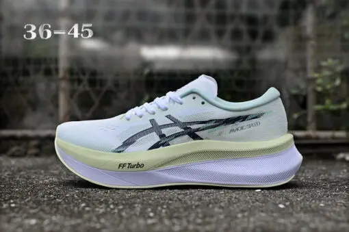 Asics Sneakers