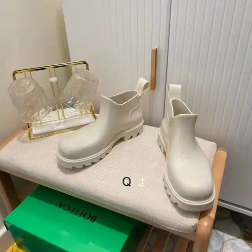 BV-010301-sz35-41XJ02_837708-510x510 Bottega Veneta Boots