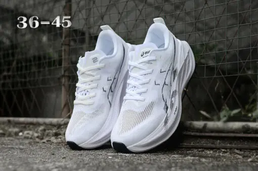 Asics Sneakers