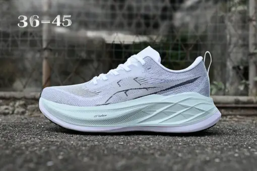 Asics Sneakers